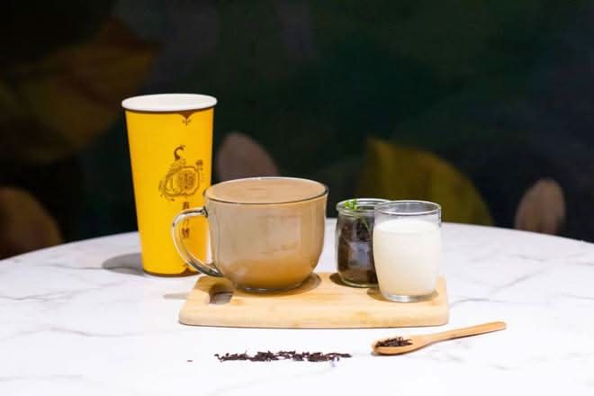 Grass Jelly Black Milk Tea 仙草蜜奶茶